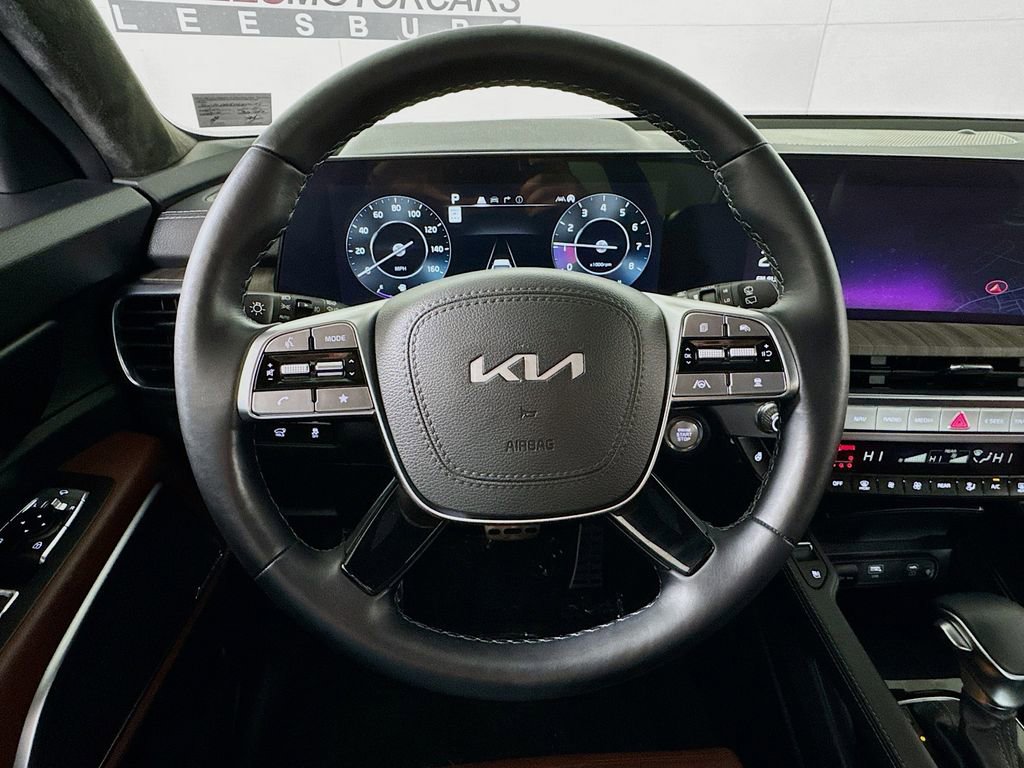 Used 2025 Kia Telluride SX Prestige image 11