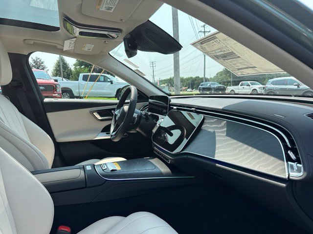 New 2027 Mercedes-Benz E 350 4MATIC Sedan image 30