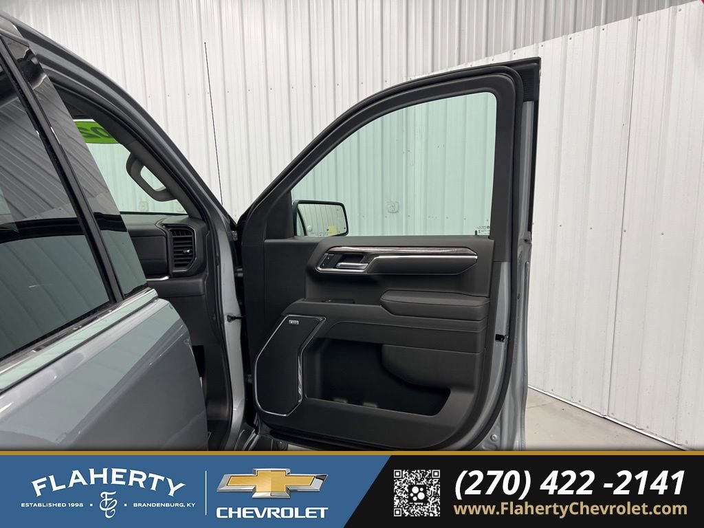 New 2026 Chevrolet Silverado 1500 LTZ w/ LTZ Premium Package AWD/4WD image 14