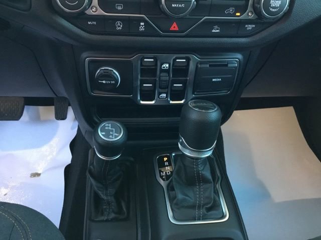 New 2026 Jeep Gladiator Sport image 25