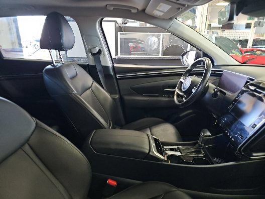 Used 2023 Hyundai Tucson SEL w/ Convenience Package AWD/4WD image 2
