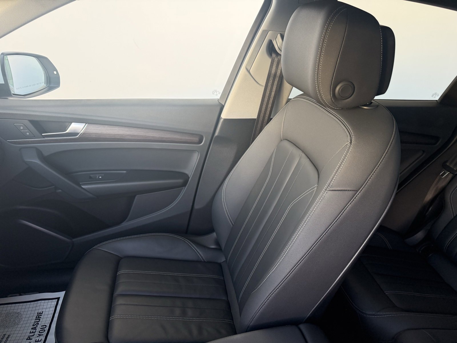 Used 2023 Audi Q5 2.0T Premium w/ Convenience Package image 22