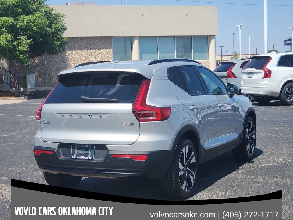 Certified 2024 Volvo XC40 B5 Plus w/ Protection Package Premier AWD/4WD image 5