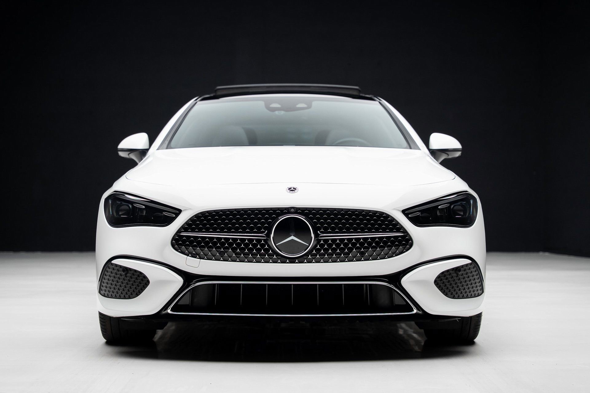 Used 2024 Mercedes-Benz CLE 300 4MATIC Coupe image 8