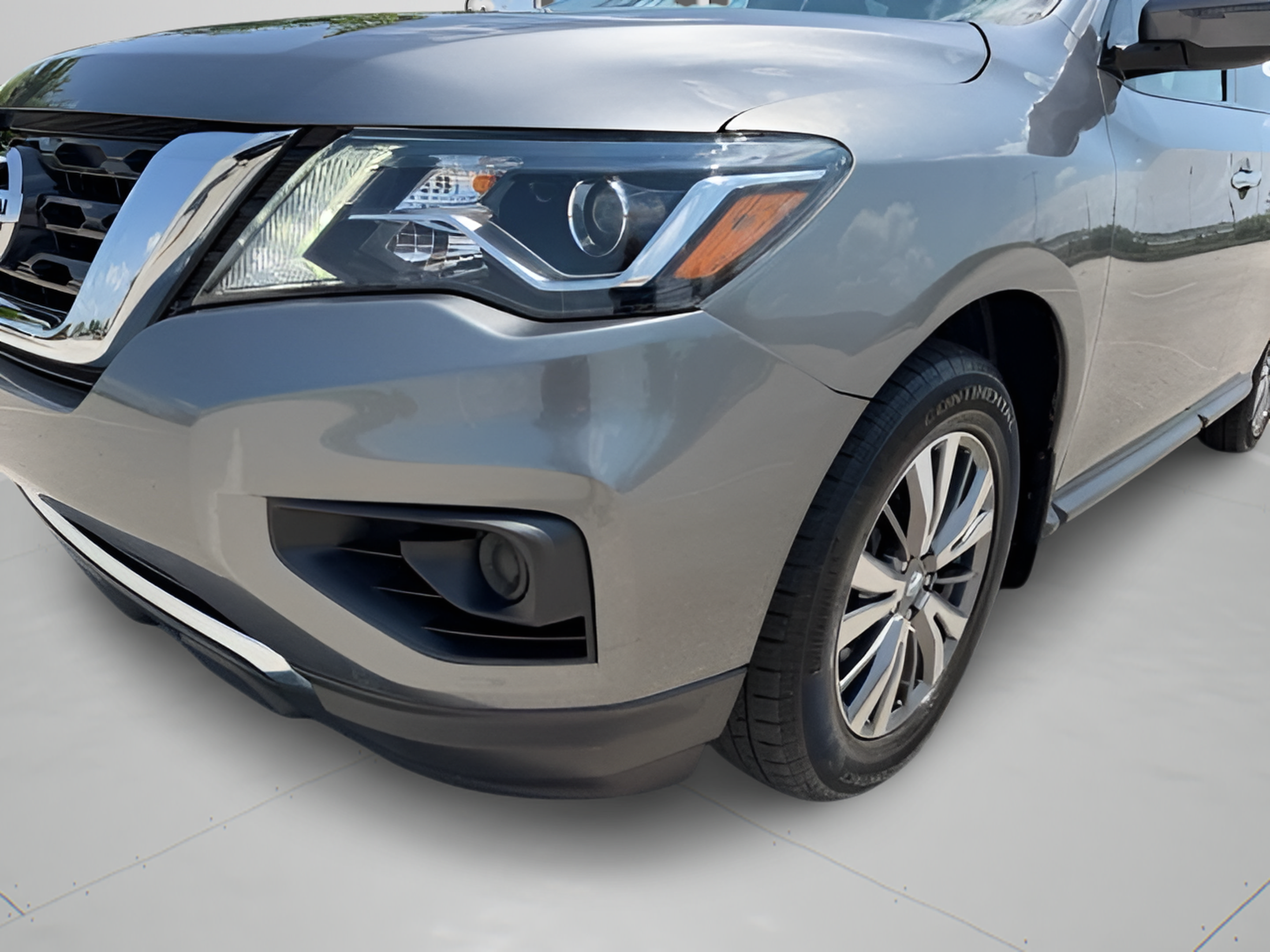Used 2018 Nissan Pathfinder S AWD/4WD image 34