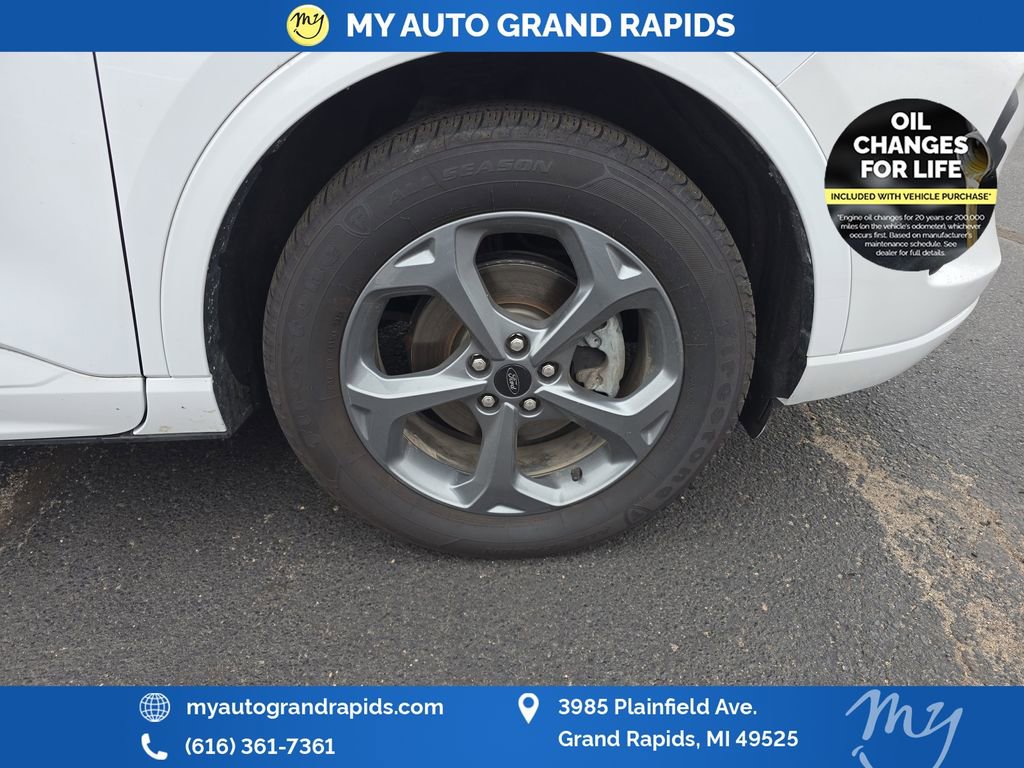 Used 2023 Ford Escape ST-Line w/ Tech Pack #1 AWD/4WD image 31