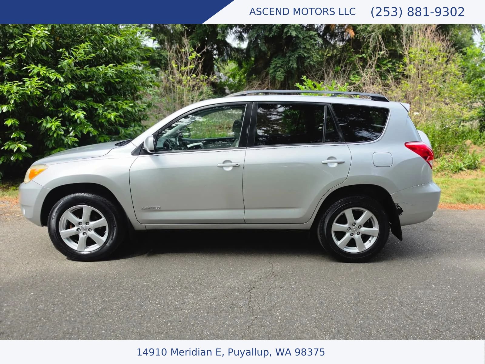 Used 2006 Toyota RAV4 Limited AWD/4WD image 2