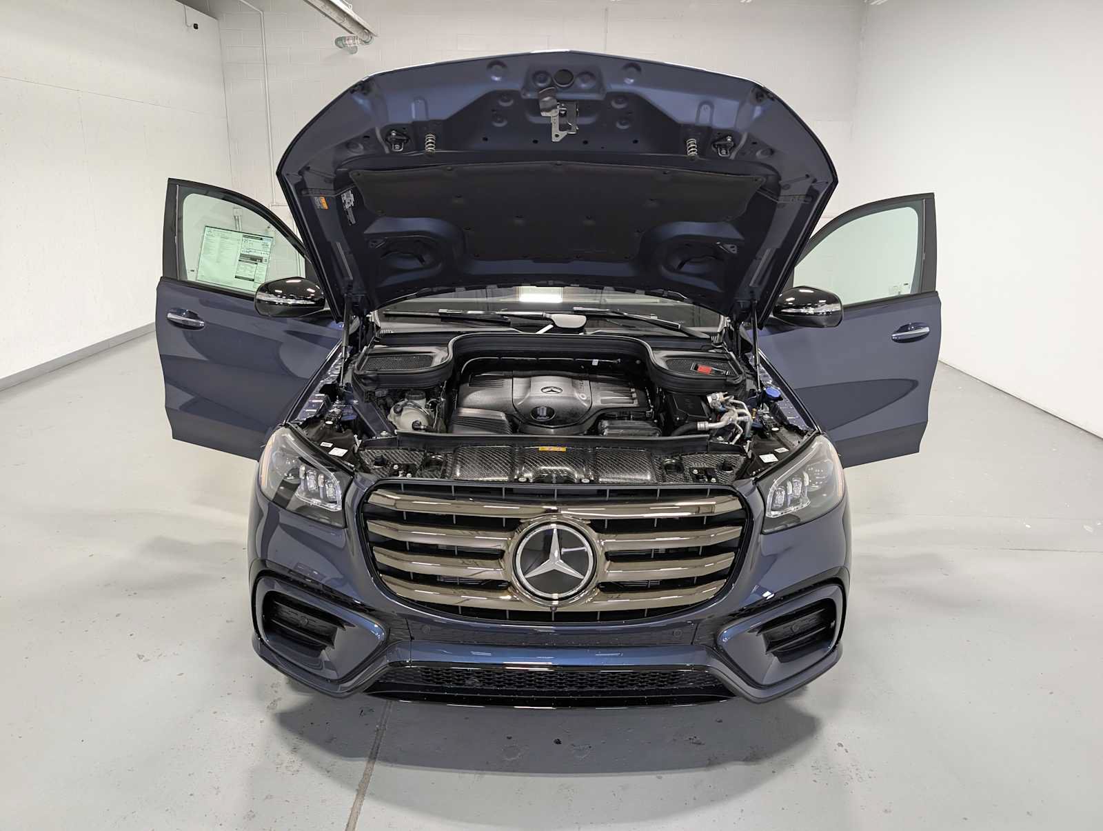 New 2026 Mercedes-Benz GLS 450 4MATIC image 10
