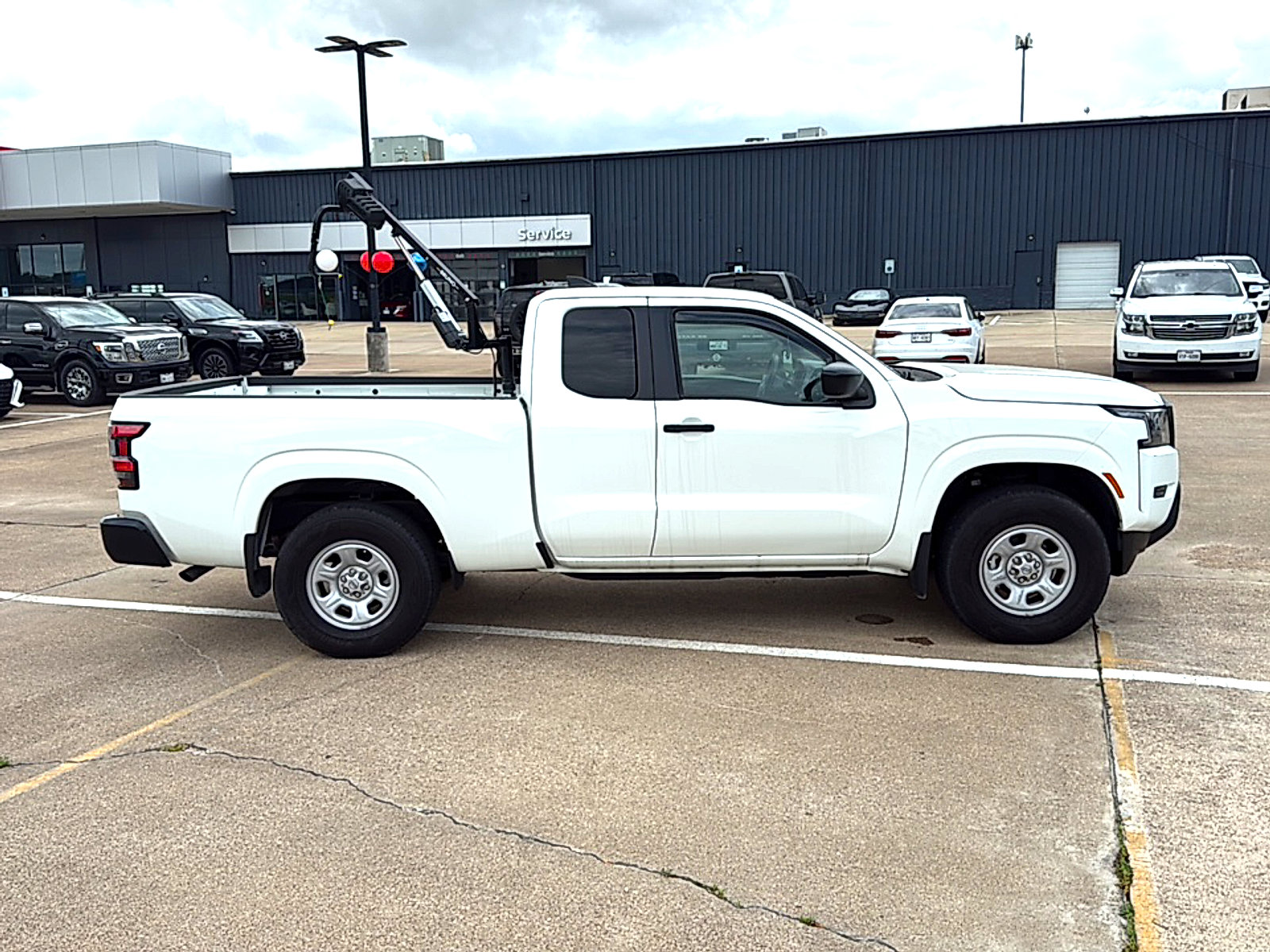 Used 2024 Nissan Frontier S AWD/4WD image 4