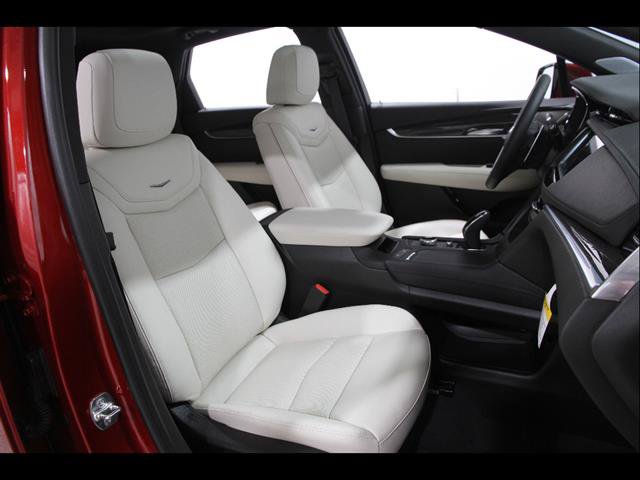New 2026 Cadillac XT5 Sportv w/ LPO, Onyx Lite Package AWD/4WD image 17