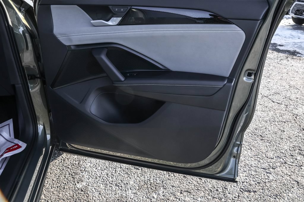 New 2026 Volkswagen Tiguan SE R-Line AWD/4WD image 45