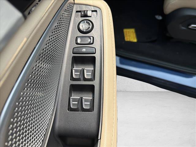 Used 2025 Acura MDX SH-AWD image 12