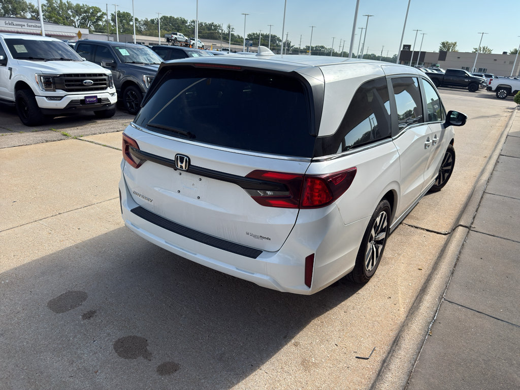 Used 2025 Honda Odyssey EX-L image 6