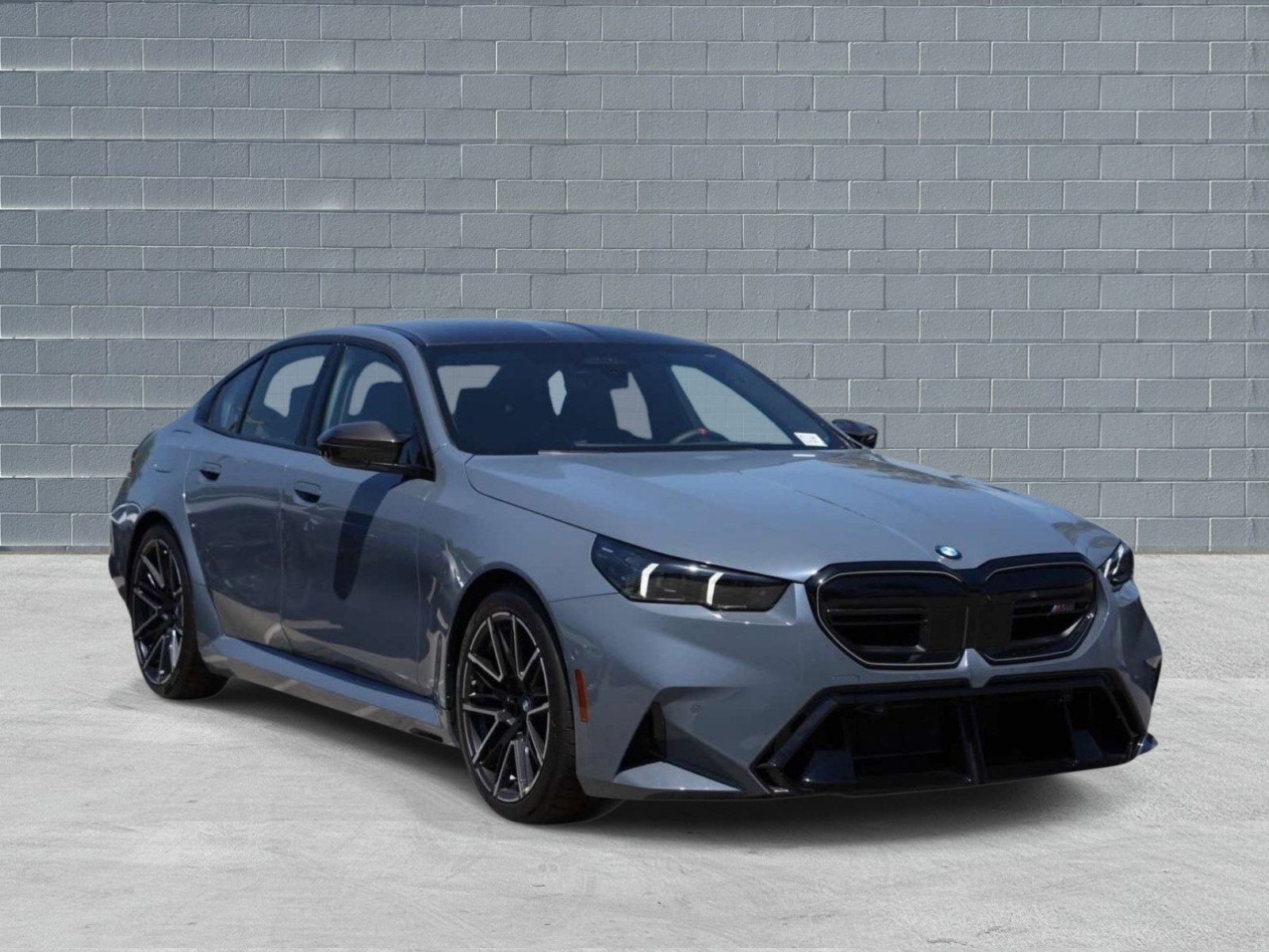 Used 2026 BMW M5 w/ Carbon Package AWD/4WD image 1