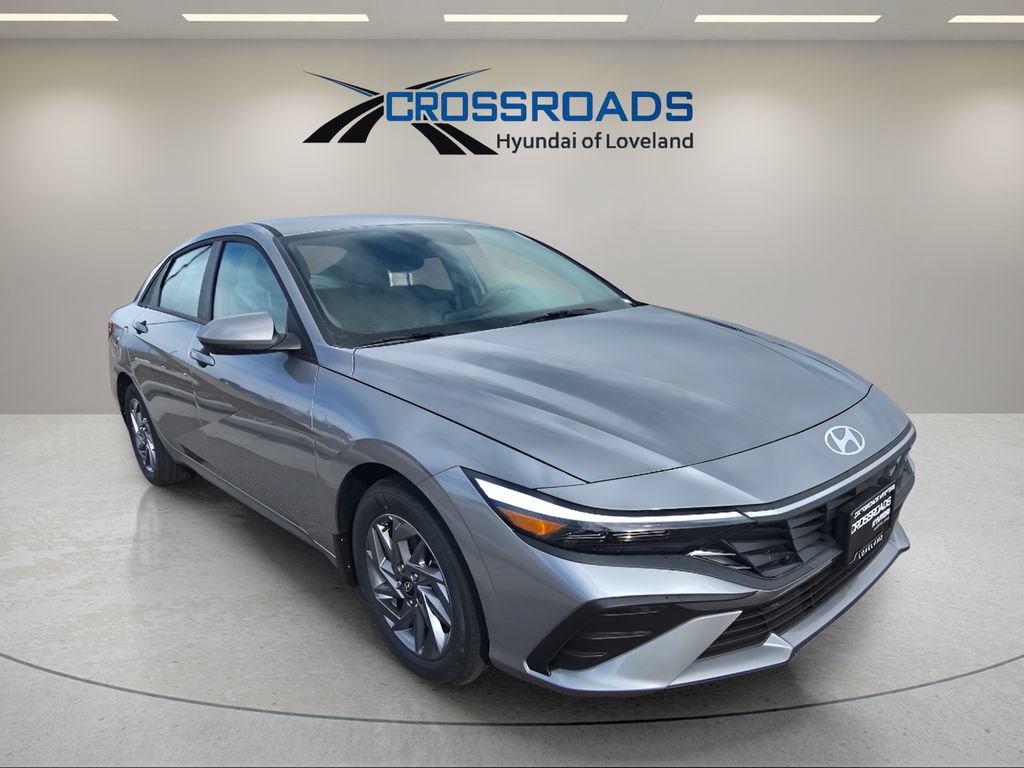 Used 2026 Hyundai Elantra Hybrid FWD image 8