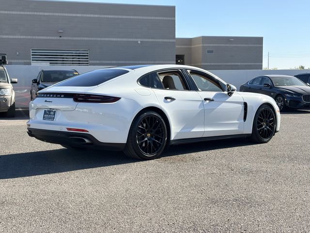Used 2018 Porsche Panamera RWD image 27