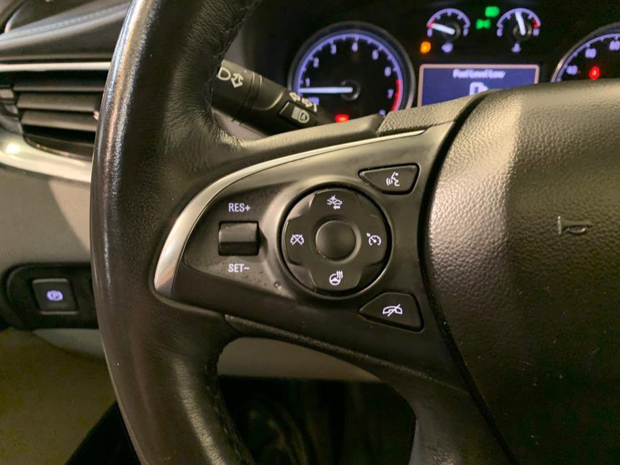 Used 2020 Buick Enclave Premium w/ Sun and Sites Package image 25