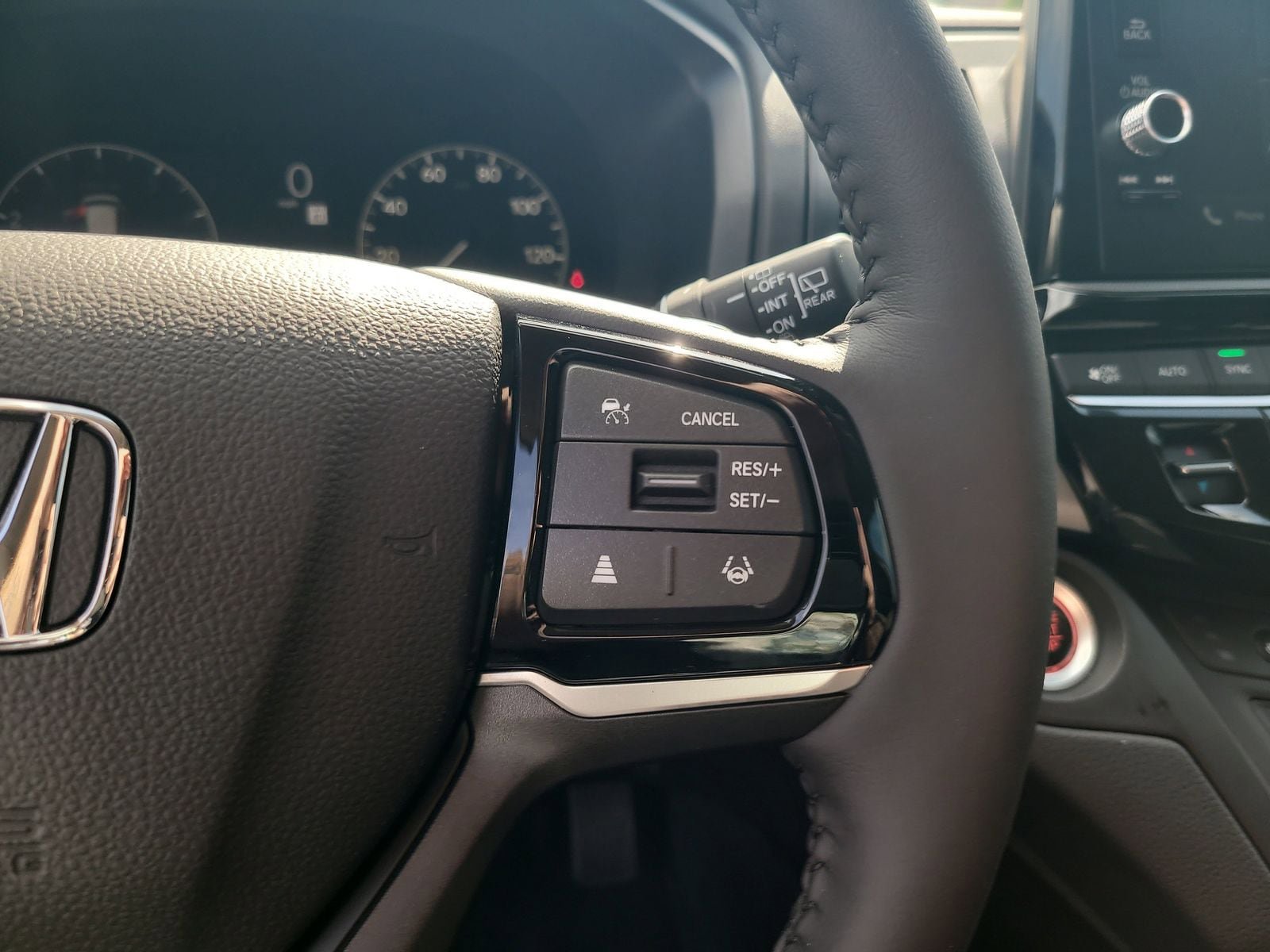 New 2026 Honda Odyssey EX-L image 14