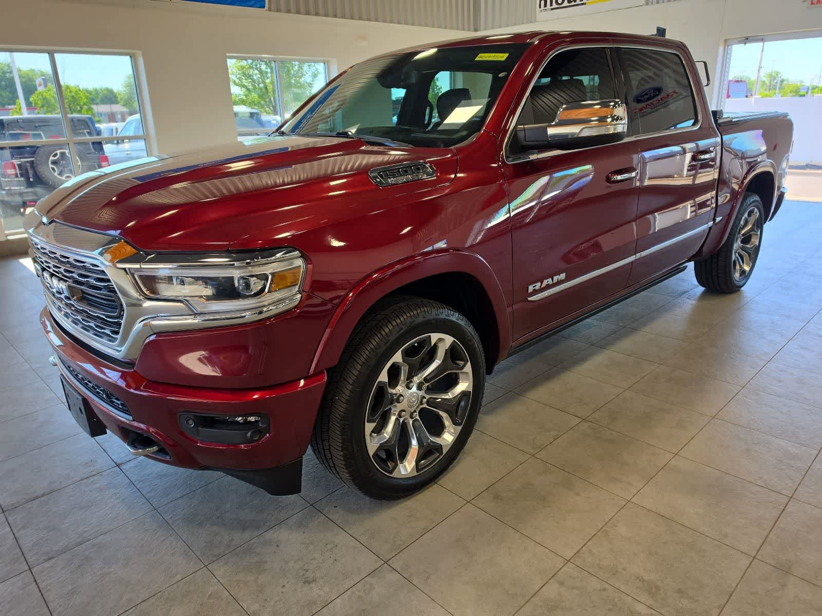 Used 2020 RAM 1500 Limited w/ Body-Colour Bumper Group