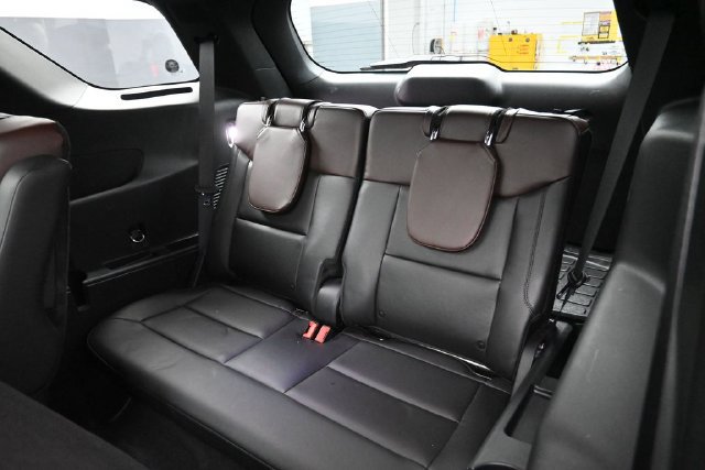 Used 2023 Ford Explorer Platinum w/ Technology Package AWD/4WD image 25