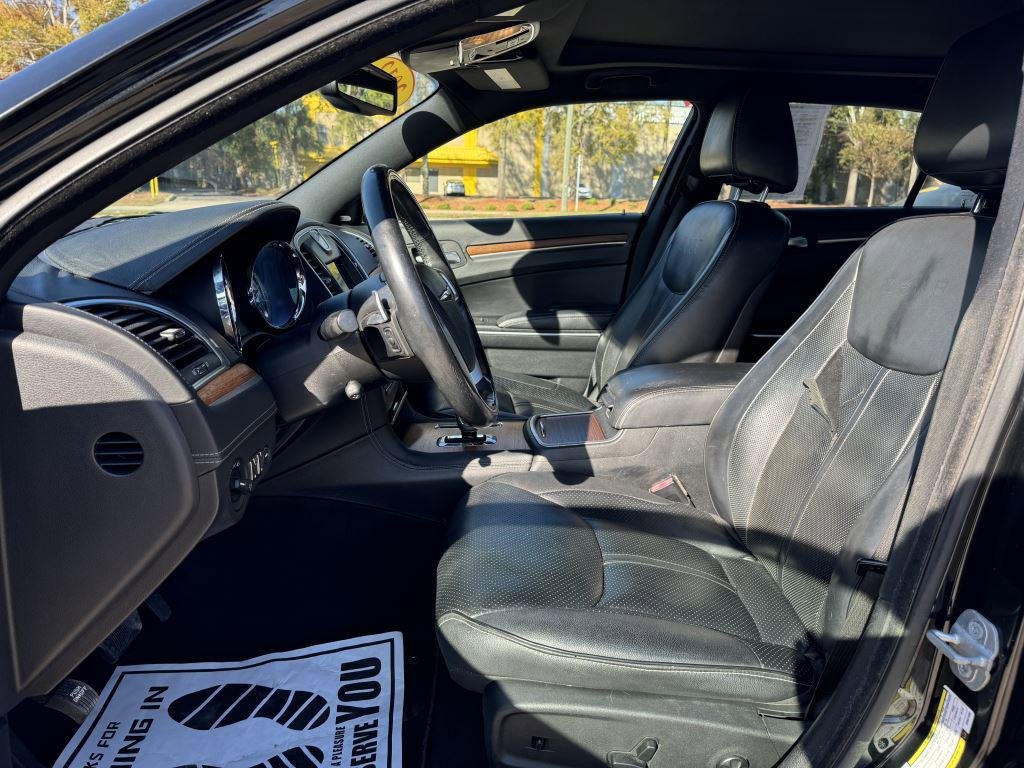 Used 2013 Chrysler 300 C image 13