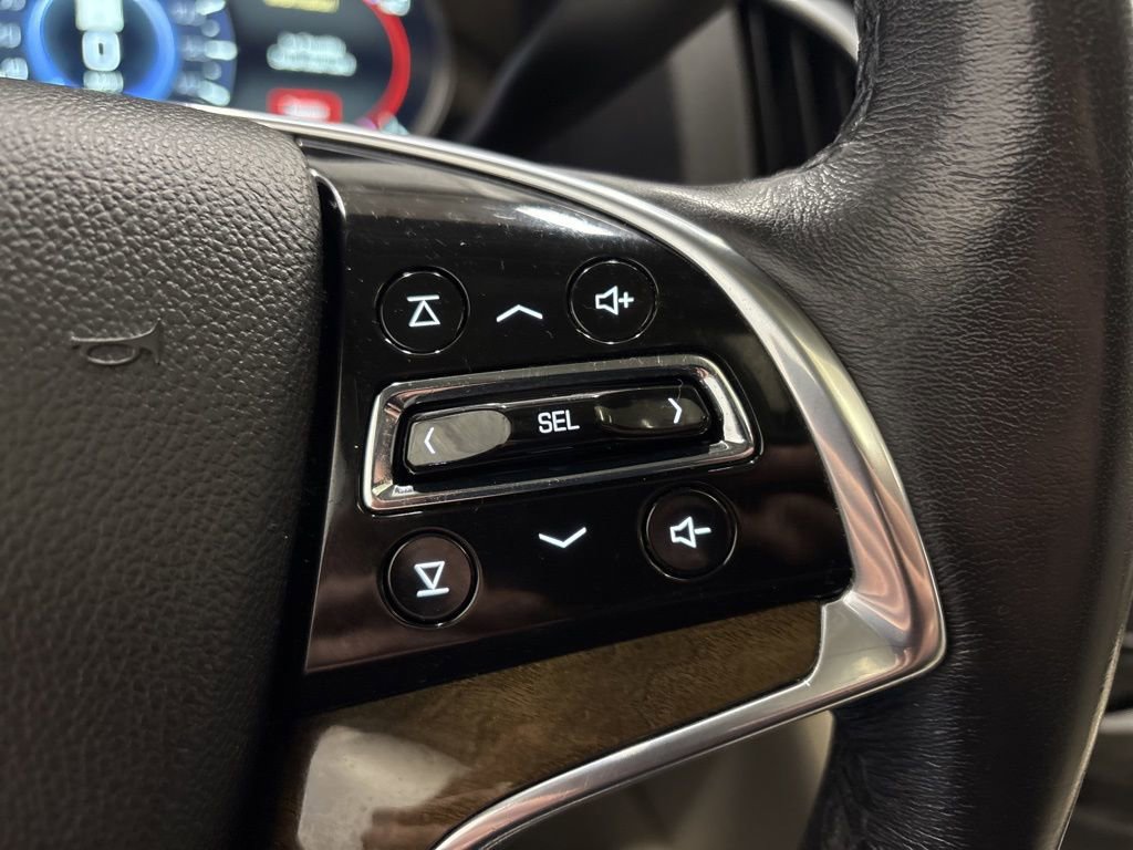 Used 2020 Cadillac Escalade Premium Luxury image 25