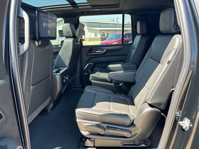 Used 2026 GMC Yukon XL Denali w/ Denali Reserve Package AWD/4WD image 24
