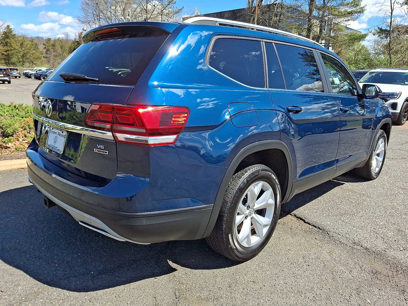 Used 2019 Volkswagen Atlas S w/ Towing Package AWD/4WD image 6