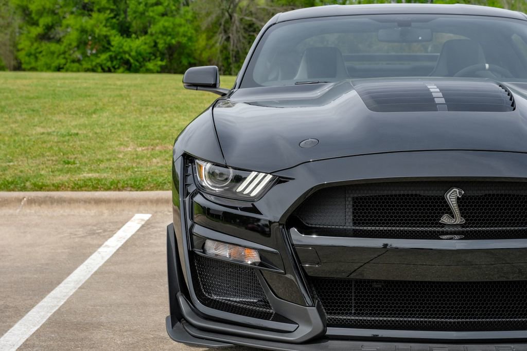 Used 2020 Ford Mustang Shelby GT500 w/ Carbon Fiber Track Pack RWD image 46