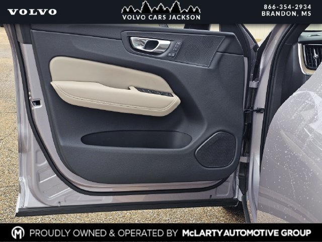 New 2026 Volvo XC60 B5 Plus w/ Protection Package Premier AWD/4WD image 12