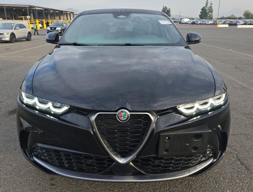 Used 2024 Alfa Romeo Tonale Ti image 2
