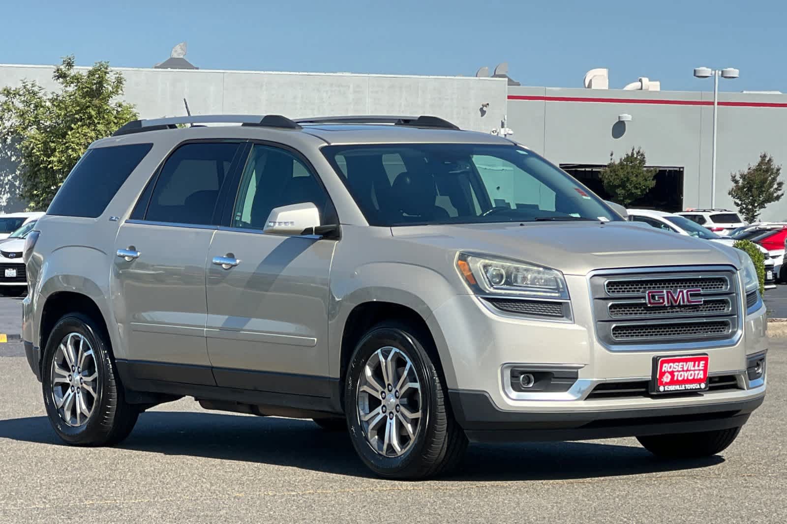 Used 2016 GMC Acadia SLT w/ Open Road Package AWD/4WD image 5