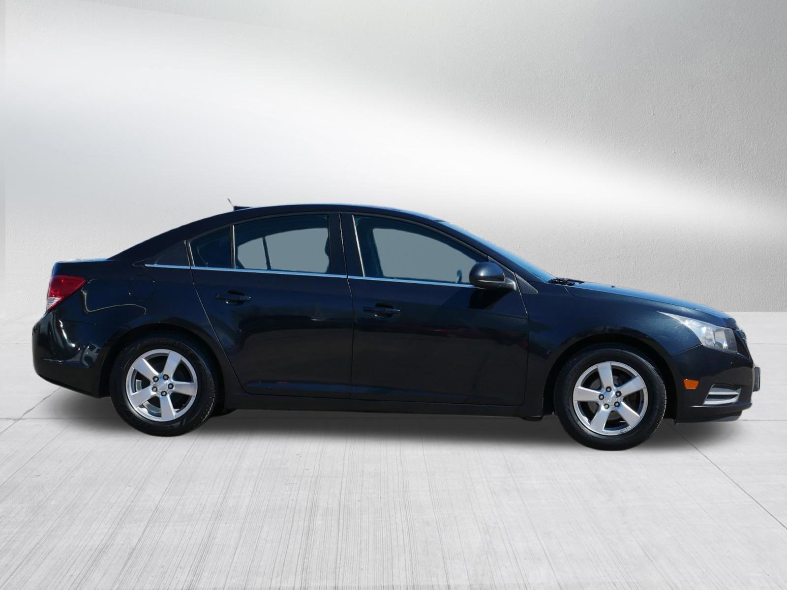 Used 2013 Chevrolet Cruze LT w/ Technology Package FWD image 8