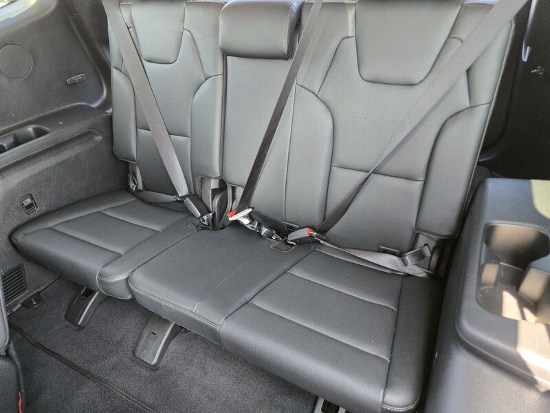 Certified 2025 Kia Telluride EX w/ EX Captain's Chair Package FWD image 14