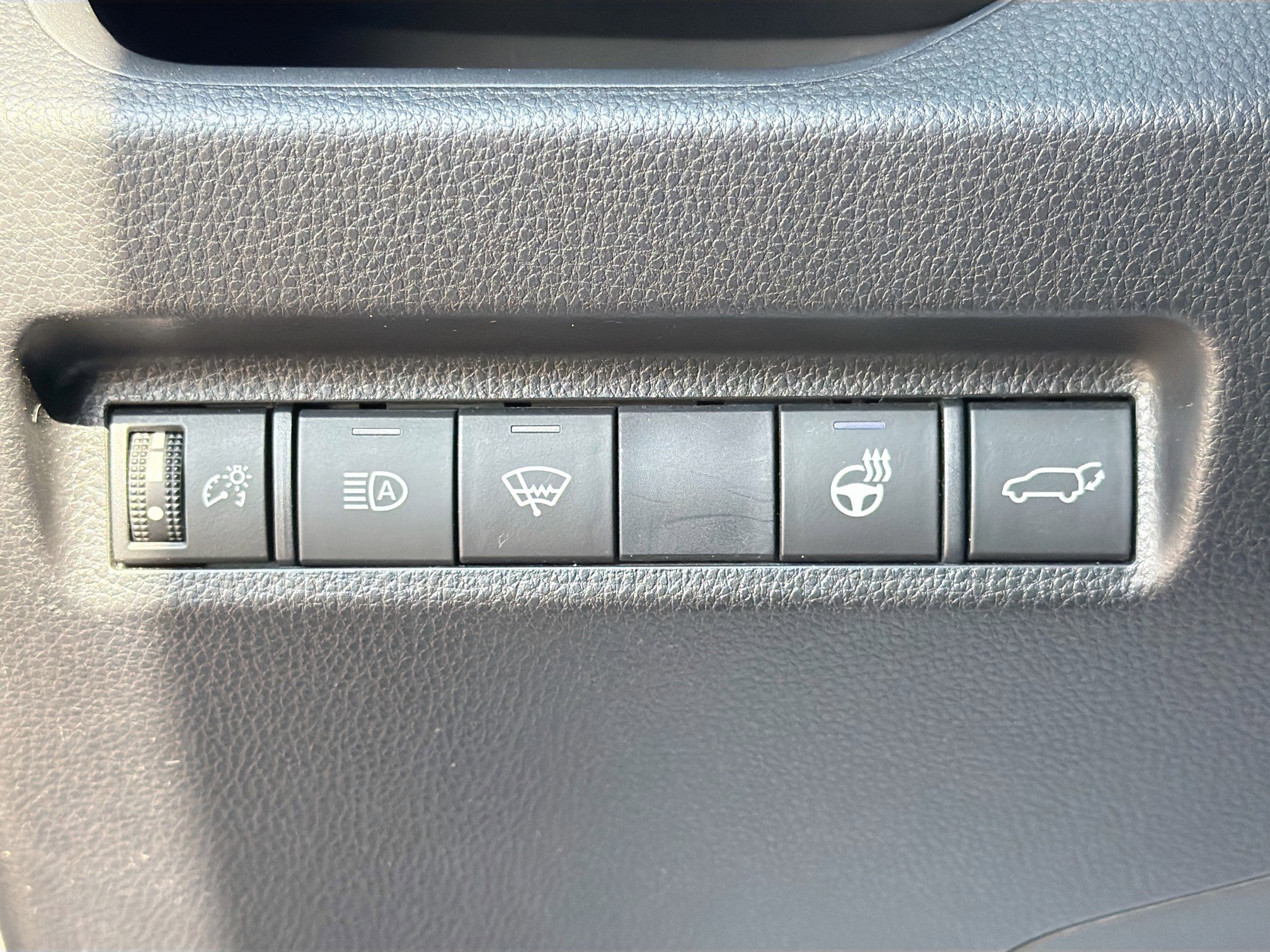 Used 2020 Toyota RAV4 XSE image 35