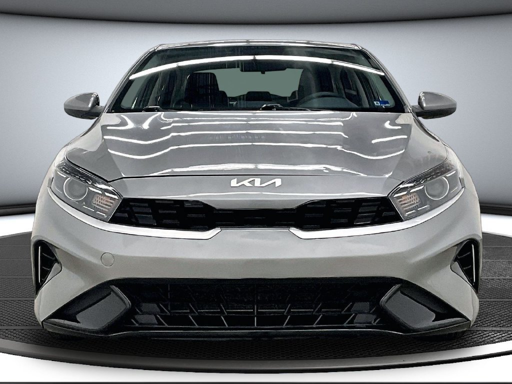 Used 2024 Kia Forte LXS FWD image 2