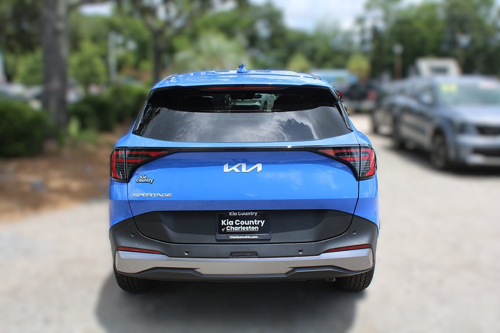 New 2026 Kia Sportage EX w/ EX Panorama Roof Package FWD image 8