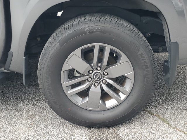 Certified 2025 Nissan Frontier SV w/ SV Convenience Package RWD image 31
