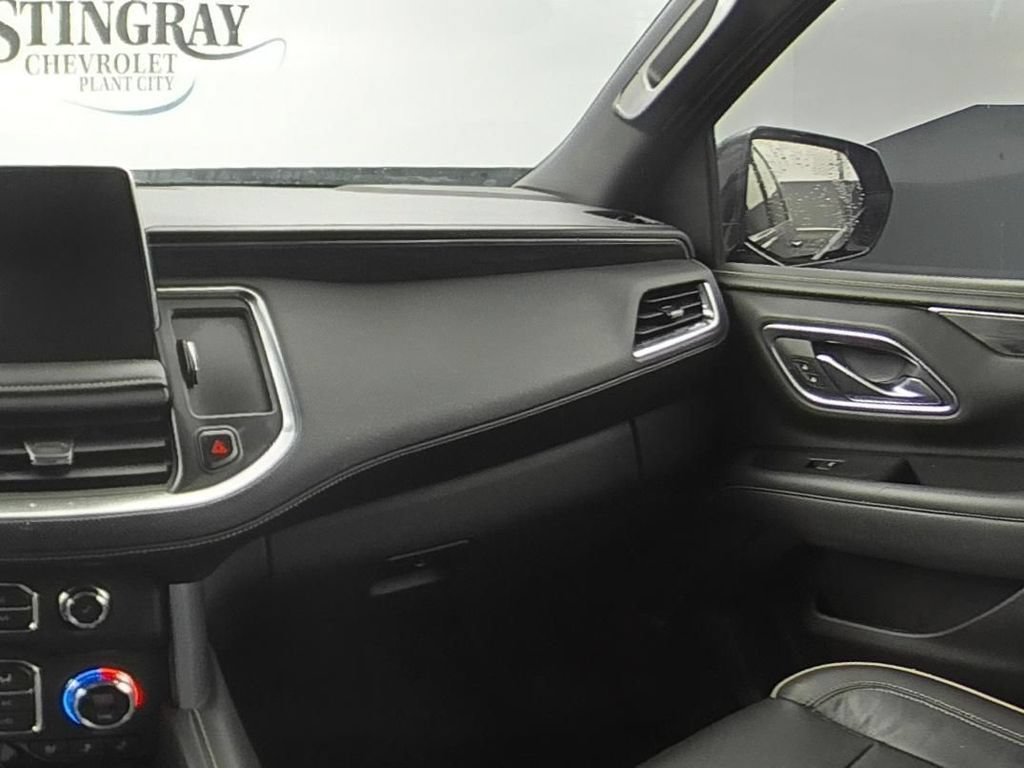 Used 2021 GMC Yukon XL SLT w/ Rear Media and Nav Package AWD/4WD image 15