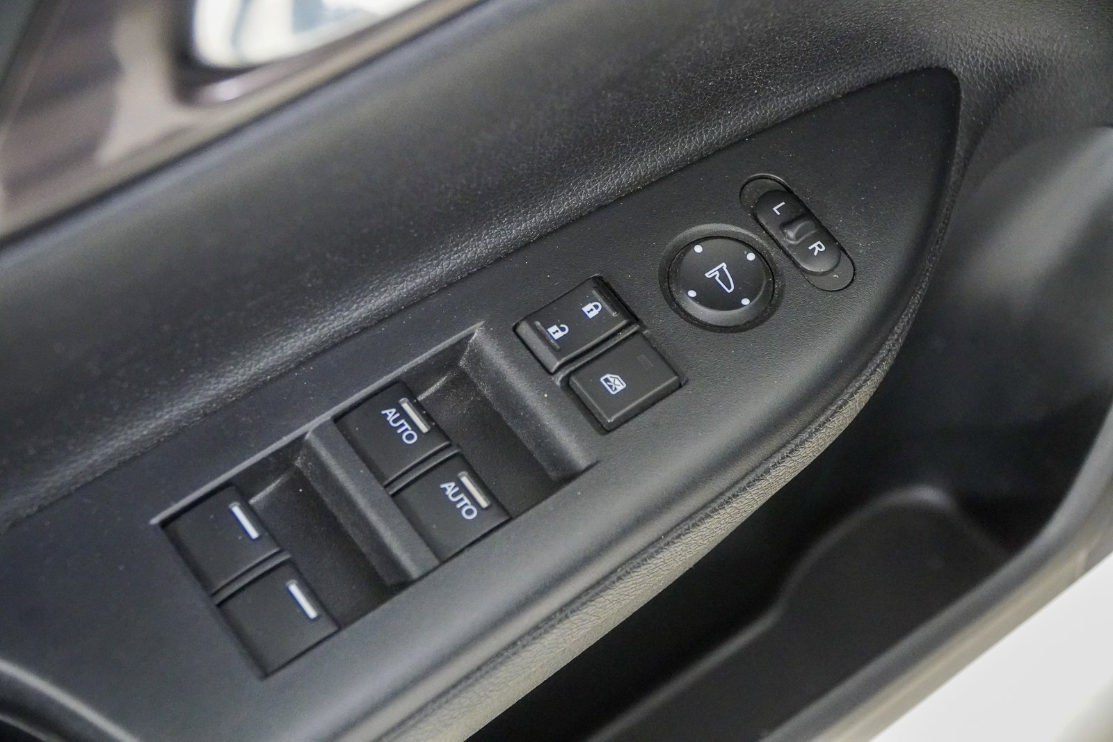 Used 2016 Honda Accord EX-L image 19