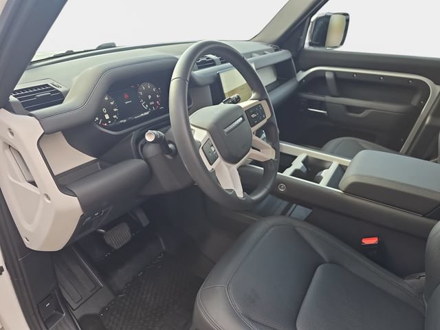 Certified 2025 Land Rover Defender 110 S AWD/4WD image 18