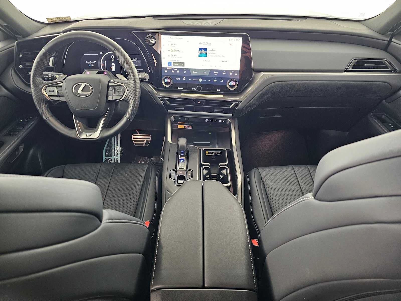 Certified 2025 Lexus TX 500h AWD w/ Technology Package image 19
