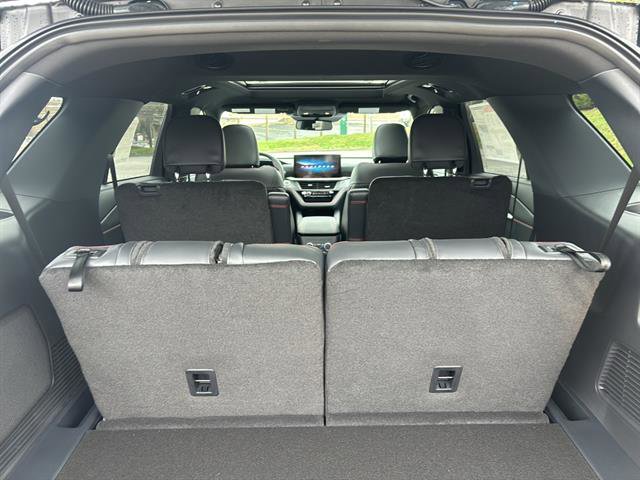 New 2026 Ford Explorer ST image 17