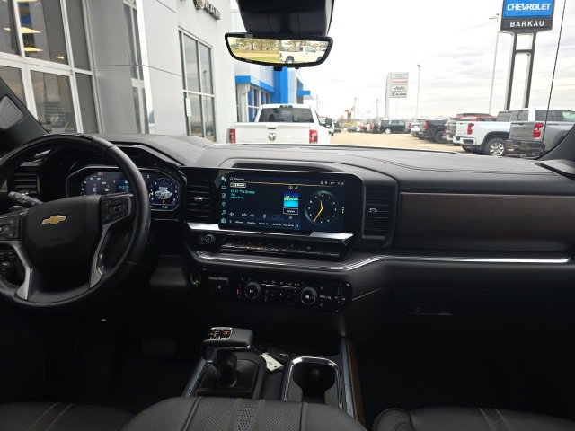 Used 2024 Chevrolet Silverado 1500 High Country image 7
