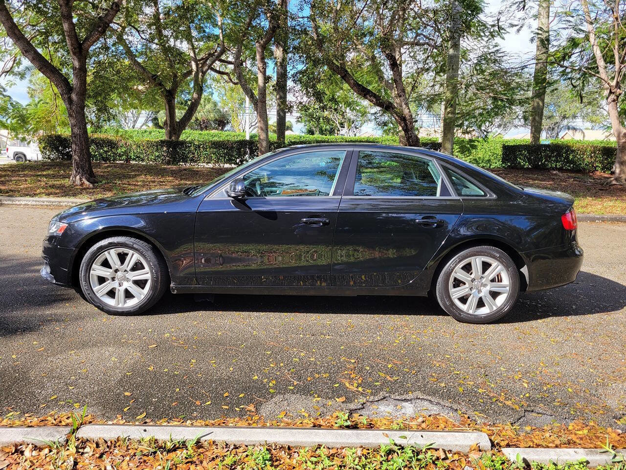 Used 2009 Audi A4 2.0T Premium AWD/4WD image 6