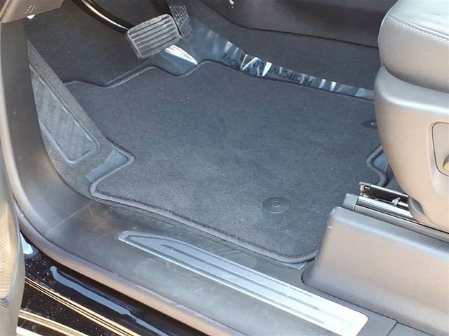 New 2026 GMC Sierra 2500 SLT w/ SLT Convenience Package image 35