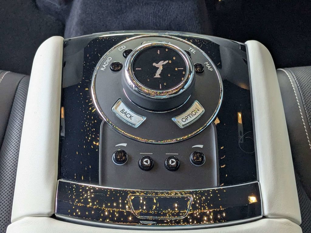 Used 2017 Rolls-Royce Ghost image 15