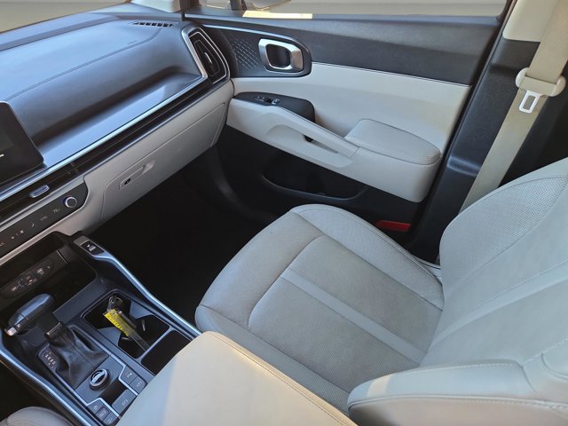 Used 2024 Kia Sorento S w/ Panoramic Sunroof Package image 20
