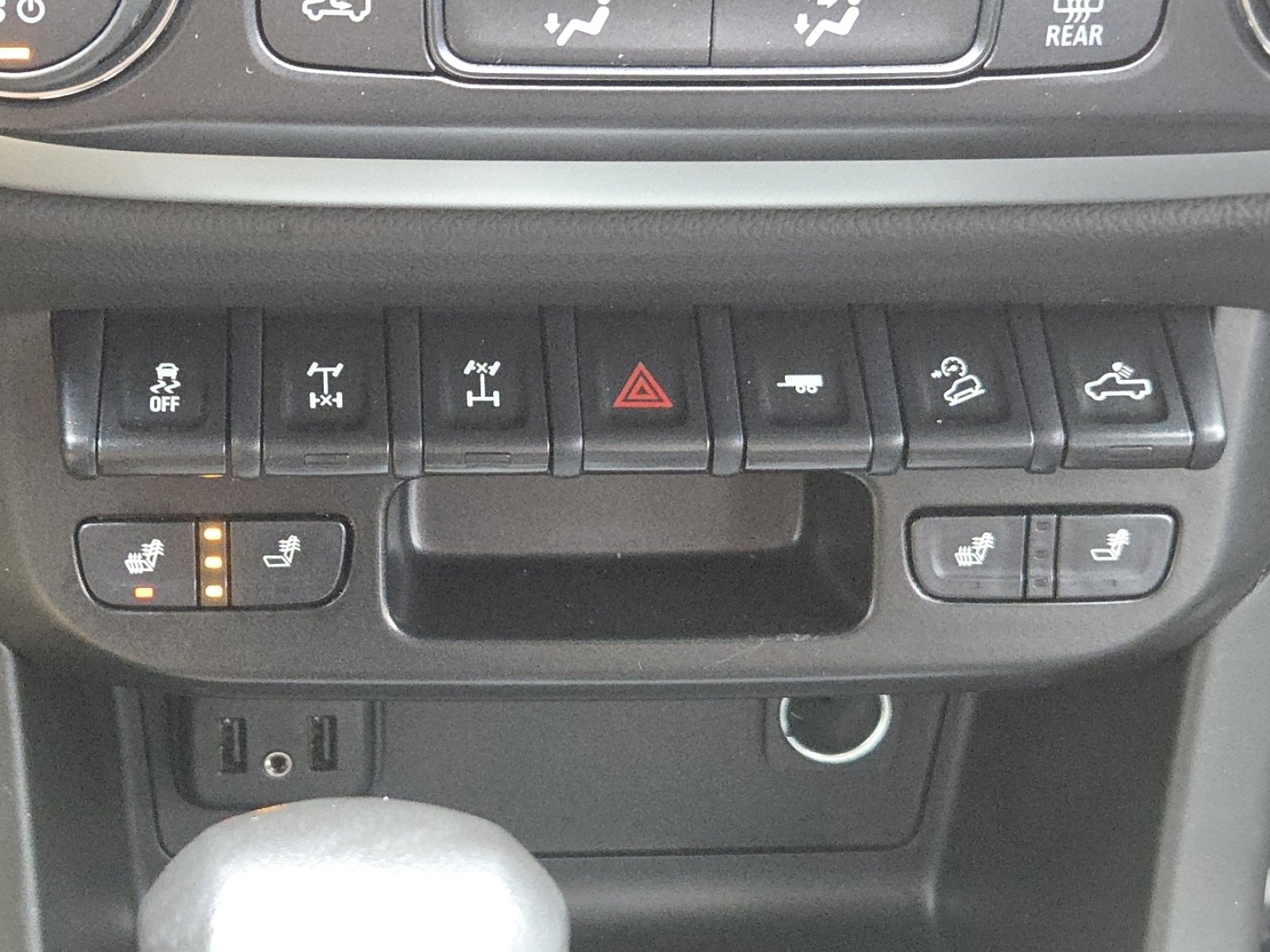 Used 2022 Chevrolet Colorado ZR2 image 9