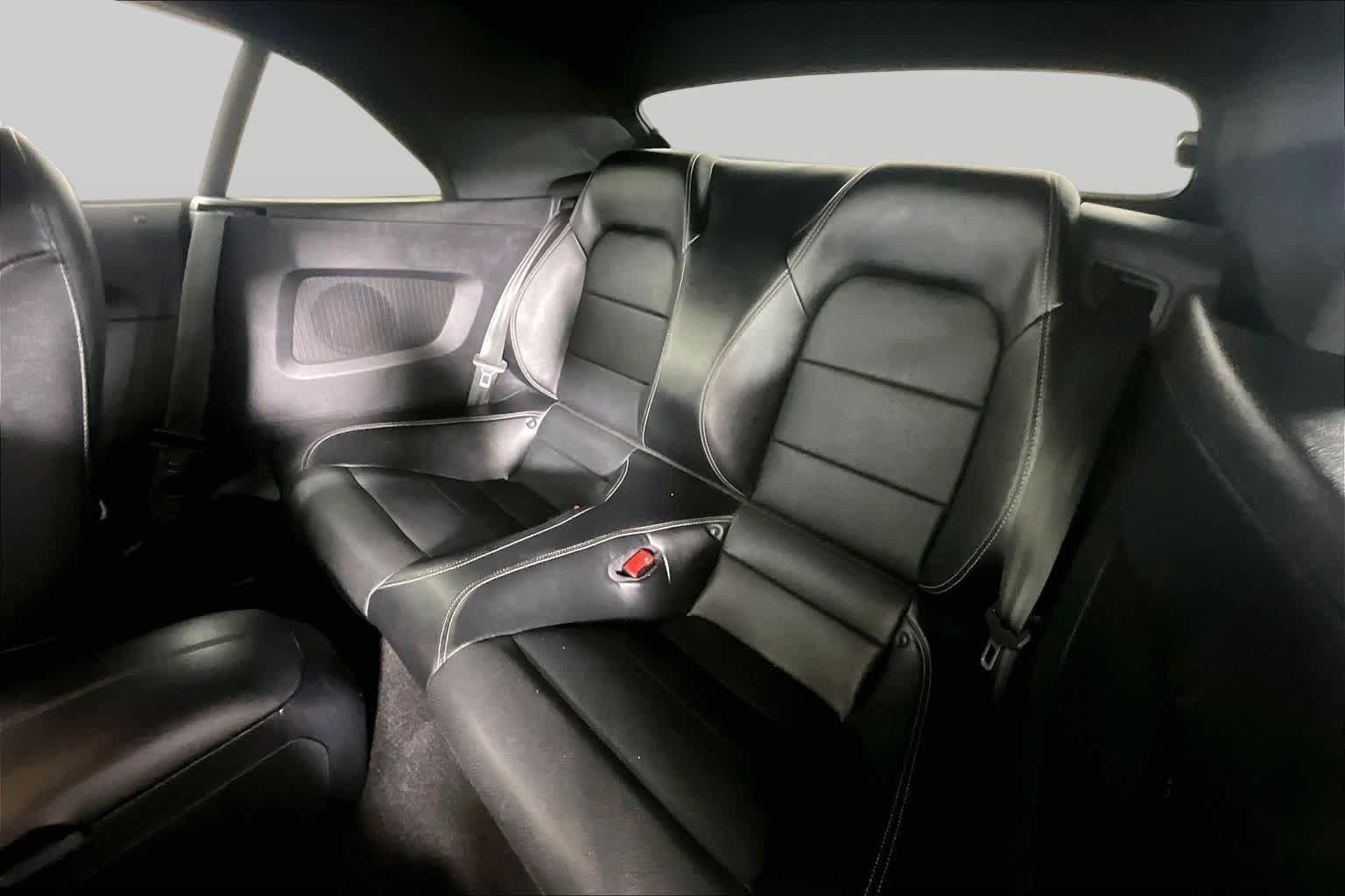 Used 2019 Ford Mustang Premium RWD image 18